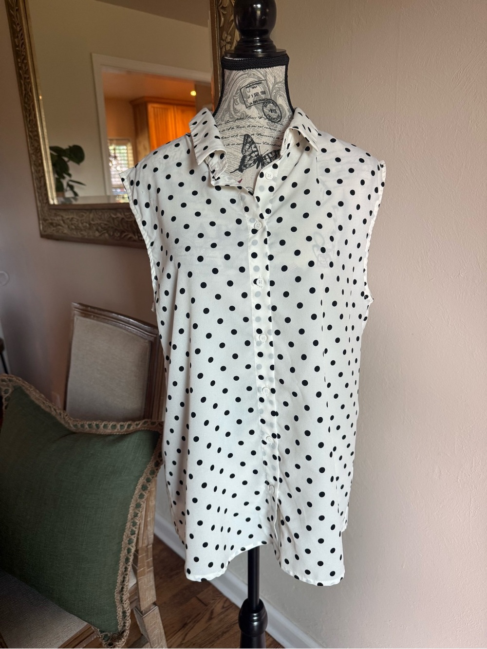 LUCKCO Polka Dot Sleeveless Button Down Blouse Top Ivory Black Women's Size XL